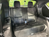 3列目シートはもちろん状態良好☆大人でもゆったりと座って頂けますので、大人数でのお出かけもラクラクです♪ご家族で、気の知れた仲間で、ドライブに行くのが楽しみですね♪