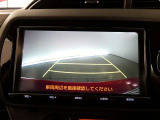 【バックカメラ】バックカメラ装着車です。バックする時に、後方の様子をナビ画面に表示します!慣れない駐車場での駐車や、せまい場所での車庫入れの時も、安全確認OK!思いがけずコツン!なんて事も防げますヨ