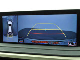 フロントモニター・サイドモニター・バックモニターを使用し、車を上から見たような映像で駐車が出来ます!