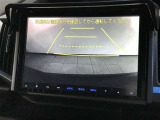 後方の見にくい視界もバックモニターで確認サポートして駐車時も安心☆