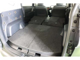 シートを倒せば、さらにたくさんの荷物も安心です!