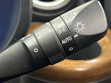AUTOの位置にセットしておくと、暗くなったら自動でライトの点灯をサポートしてくれます!高速道路でのトンネル通過時など便利です!