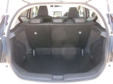 ラゲッジスペースは十分な広さを確保しています。日常のお買い物にも大活躍!積み下ろしも楽々ですよ。