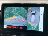 【パノラミックビューモニター】専用のカメラにより、上から見下ろしたような視点で360度クルマの周囲を確認することができます☆死角部分も確認しやすく、狭い場所での切り返しや駐車もスムーズに行えます。