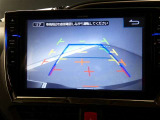 【バックカメラ】バックカメラ装着車です。バックする時に、後方の様子をナビ画面に表示します!慣れない駐車場での駐車や、せまい場所での車庫入れの時も、安全確認OK!思いがけずコツン!なんて事も防げますヨ