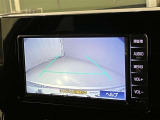 バックガイドモニターで、後方を確認しながら安心して駐車することができます。運転初心者も熟練者も必須の機能ですよ!