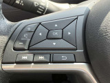 ■ステアリングスイッチ■ハンドル手元でオーディオの操作が簡単に出来ます。運転中でもナビまで手を伸ばさずに操作が出来て安心です。