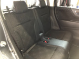 【後部座席】座り心地が良く快適なドライブを楽しんでいただけます!