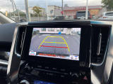 【 バックカメラ 】駐車が苦手な方でも映像で後方の安全確認もしっかり♪見えない死角の部分や距離感などモニター確認することが可能です!