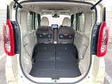 普段のお買い物や通勤、送迎等に十分な荷室スペースを確保しております。セカンドシートを倒すと、大きな荷物の積載も可能です♪