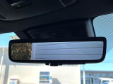 【デジタルインナーミラー】後席の大きな荷物や同乗者で後方が確認しづらい時でも安心!カメラが撮影した車両後方の映像をルームミラー内に表示。クリアな視界で状況の確認が可能です!