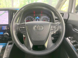ステアリングも使用感が少なく、きれいな状態となっております♪