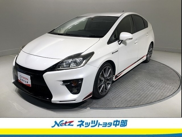 トヨタ プリウス 