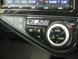 エアコンはオートエアコンになっています。