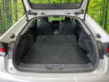後席を格納すると、これだけの広さが!シーンに合わせたシートアレンジで、大きな荷物も積むことが出来ます♪