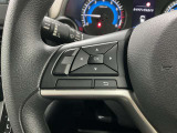 【ステアリングスイッチ】運転中に前方から目線をそらすことなくオーディオ等の操作が可能な便利機能!安心&快適なドライブを演出してくれます。