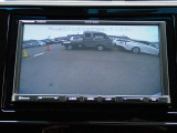 バックカメラ装備しております。駐車時に大変役に立ちますよ。駐車が苦手な方にも便利機能です。