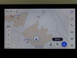 ディスプレイオーディオを装備。スマホとクルマをつなぐことで、これまでのナビに加えて、いろんなサービスが楽しめます