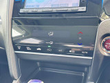 オートエアコンになっております!温度を決めてあげれば、自動で車内の温度を調整してれくるので便利ですね