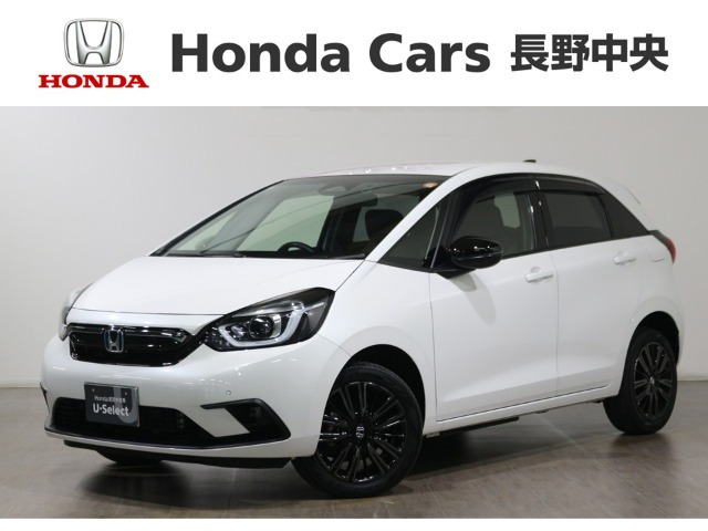 フィット  1.5 e:HEV ホーム カーサ 4WD