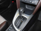 フロアシフトのオートマチックトランスミッションです。