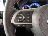 オーディオ関係を手元で操作ステアリングスイッチ付