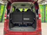 普段のお買い物や通勤、送迎等に十分な荷室スペースを確保しております。セカンドシートを倒すと、大きな荷物の積載も可能です♪