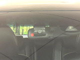 【ドライブレコーダー】ドライブレコーダー装備!走行中はもちろん、あおり運転や事故に遭遇した際、映像で記録し、万一のリスクに備えます。※記録用SDカードはお客様ご自身でご準備いただく必要があります。