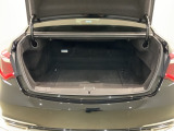 トランクスペースも広々です! お出かけ等の大きな荷物も沢山詰め込めます。