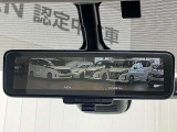 【スマートルームミラー】ルームミラー上に車体後方カメラの映像を映し出すことで車内定員、荷物状況に影響をうけません★