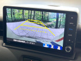 【バックカメラ】駐車時に後方がリアルタイム映像で確認できます。大型商業施設や立体駐車場での駐車時や、夜間のバック時に大活躍!運転スキルに関わらず、今や必須となった装備のひとつです!