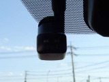 事故に遭遇してしまった時など、品質の高い映像と音声で運転の記録するドラレコ。ドライブの思い出を記録に残したい方や、ご自身のドライビングをチェックされたいお客さまにもおすすめです!!!!