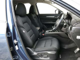 【運転席パワーシート&ドライビングポジションメモリー機能】運転手にあったシートパターン設定可能です。