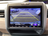 バックモニター付きで、車庫入れやバック時の後方確認をサポート。