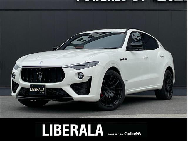 レヴァンテ S グランスポーツ 4WD 4WD 本革シート