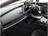 広々とした車内空間に優れた燃費性能。更にデザインも上質で人気のお車です!