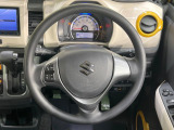 ステアリングも使用感が少なく、きれいな状態となっております♪