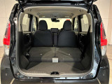 後席を折りたたむと軽自動車とは思えないほど広々としたラゲッジへと早変わり♪