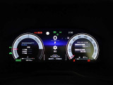 視認性に優れた見やすいメーターパネルです。