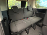 3列目シートはもちろん状態良好☆大人でもゆったりと座って頂けますので、大人数でのお出かけもラクラクです♪ご家族で、気の知れた仲間で、ドライブに行くのが楽しみですね♪
