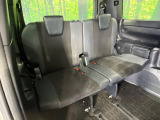 3列目シートはもちろん状態良好☆大人でもゆったりと座って頂けますので、大人数でのお出かけもラクラクです♪ご家族で、気の知れた仲間で、ドライブに行くのが楽しみですね♪