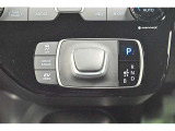 エレクトロシフトマチックはハイブリット車特融のシフト操作です。