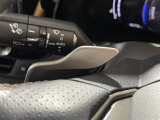 【パドルシフト(AT車)】MT車と同じように好きなギアで走ることができます!ステアリングから手を離さずに指先だけでシフト操作ができ、よりスポーティな走りをお楽しみいただけます。