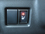 運転席にはシートヒーターを装備しております!
