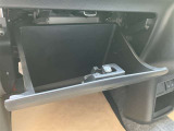 ■助手席前の収納です!