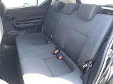 【後部座席】も当然、綺麗・清潔に仕上げております。内装の綺麗なお車は気持ちが良いですし、コンディションのいい車が多いです。オススメの1台です。