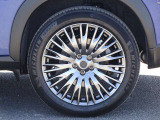 【タイヤ】 【純正20インチアルミホイール】《255/45R20》専用のアルミなのでお車のイメージぴったりですね!