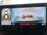バックガイドモニターを装備しています、車庫入れもラクラクです。パノラミックビューモニターを搭載しています、上からの画像も表示されます。