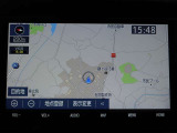 純正ナビを装備。タッチパネル式で使いやすく、お出かけもラクラクです。