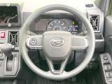 ステアリングも使用感が少なく、きれいな状態となっております♪